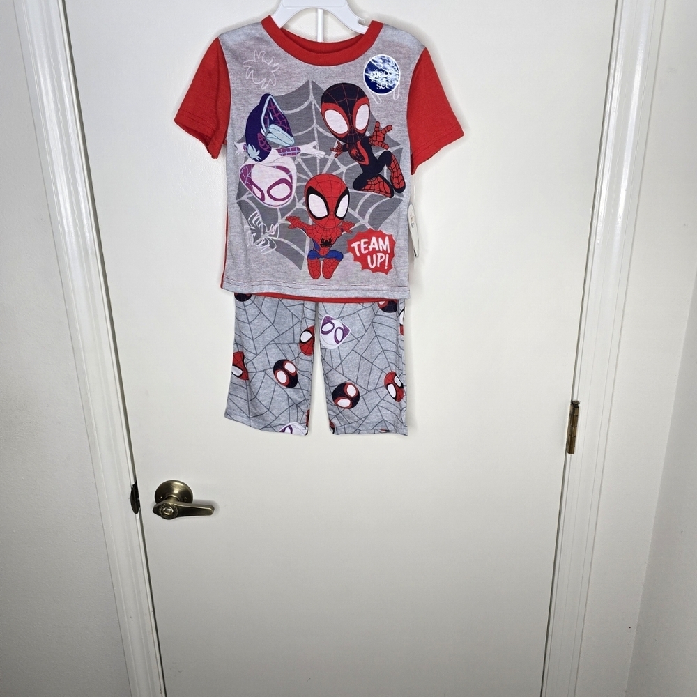 Marvel Spider-Man Team Up Pajama Set - Red and Gray 3 Piece Set NWT 3T